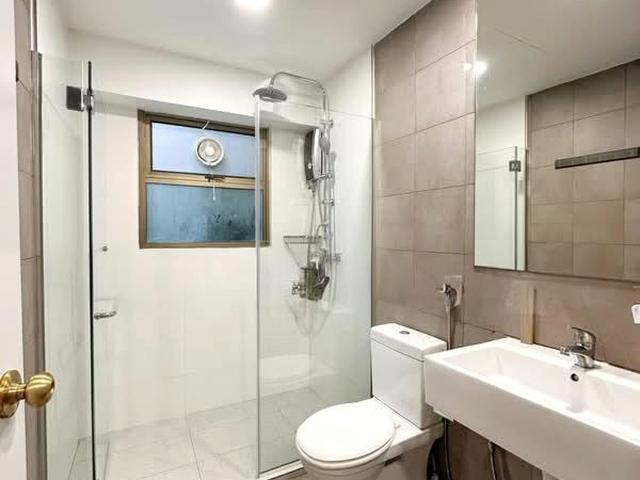 Hillbrooks D23, Condominium