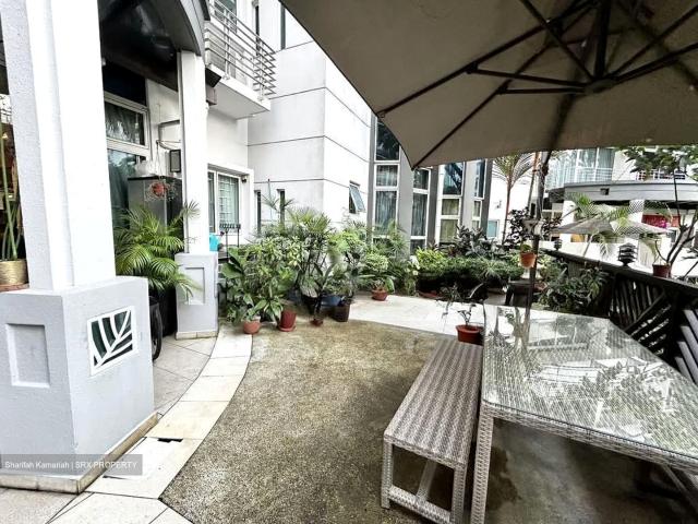 Hillington Green D23, Condominium
