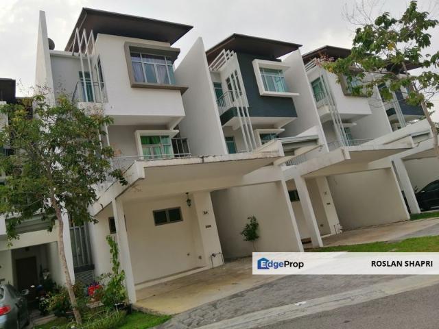 Symphony Hills Schubert