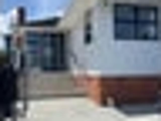 Hillsborough, 3 bedrooms, $750 pw