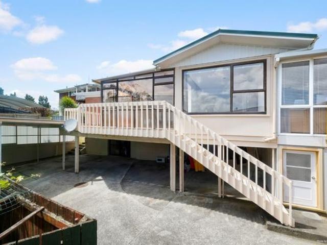 hillsborough, 3 bedrooms