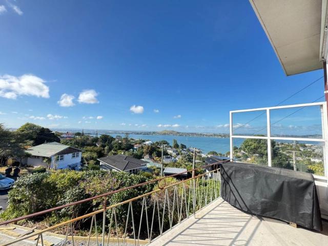 hillsborough, 3 bedrooms