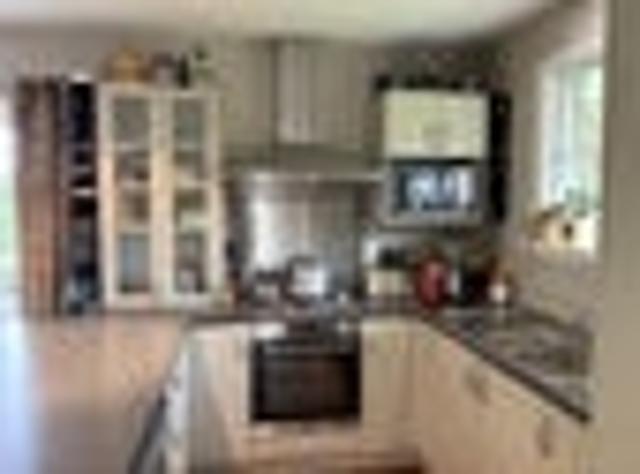 Hillsborough, 4 bedrooms, $680 pw