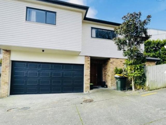 hillsborough, 5 bedrooms