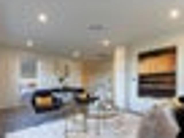 Hillsborough, 5 bedrooms, $1350 pw