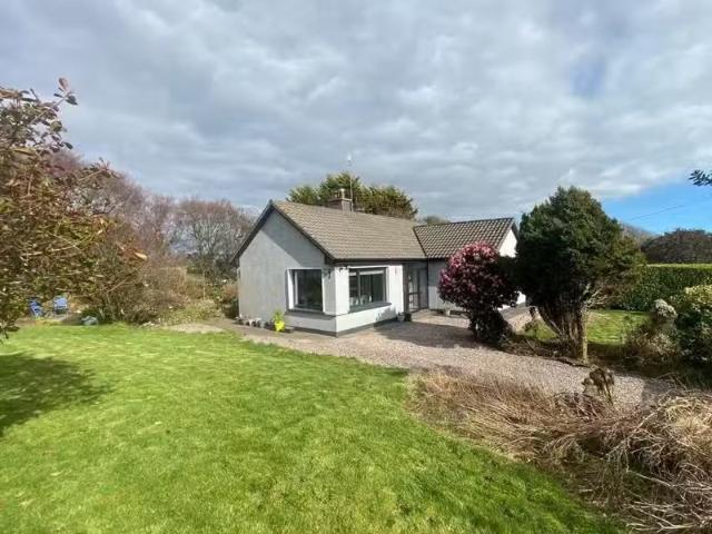 Hillside Cottage, Hoddersfield, Crosshaven, Co. Cork, P43NC44.