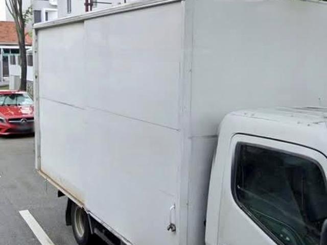 Hillside Drive D19, Semi