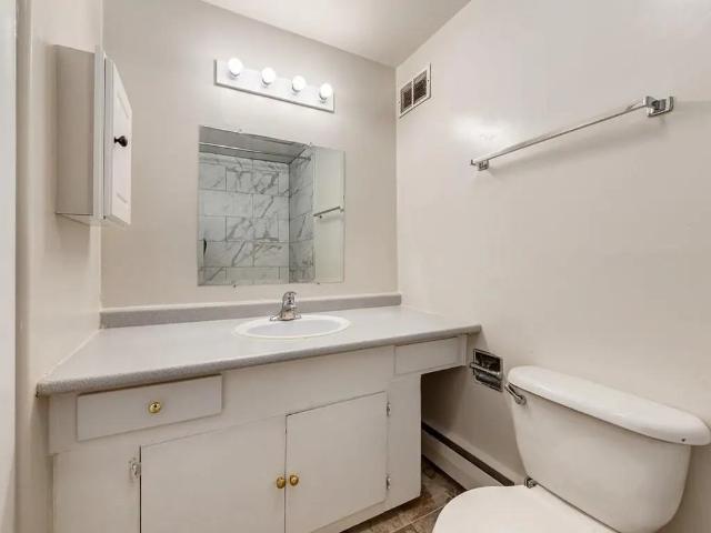 Hillside Studio Apartment for Rent at 3920 50 Ave, Red Deer, AB T4N 3Z1 South Hill