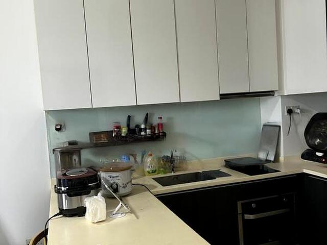 Hillsta D23, Condominium