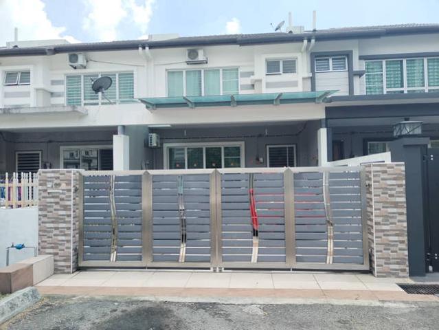 Hillpark 2 Bandar Teknologi KajangDouble storey terrace house