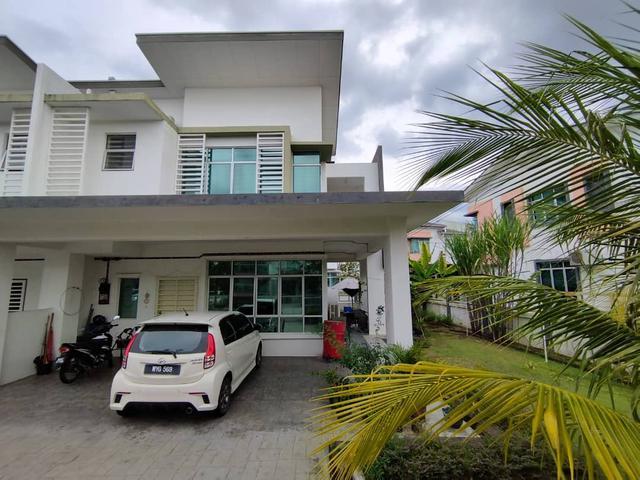 Hillpark Pines 2 Double Storey HouseSpacious End LotPuncak Alam