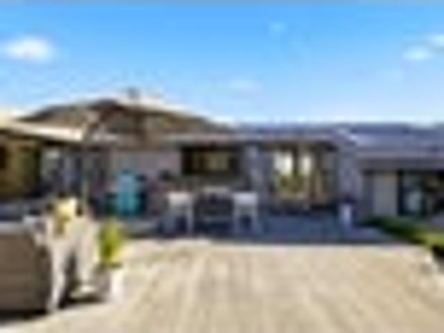 Private backyard in Hilltop