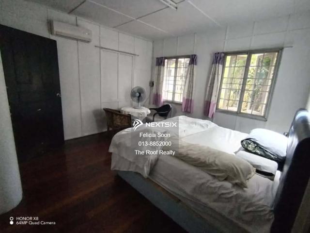Hilltop Apartment Lintas, 1st floor corner