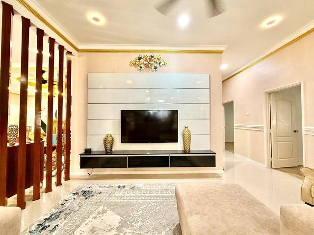 HILLTOP BELOW MARKET Double Storey Bungalow Taman Bukit Lela Gombak