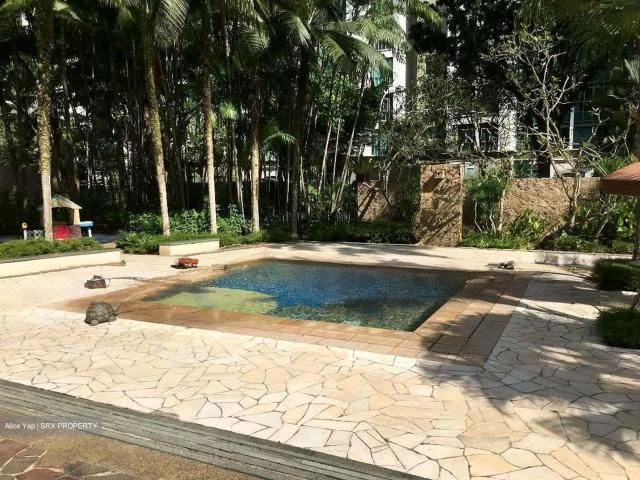 Hilltop Grove D23, Condominium