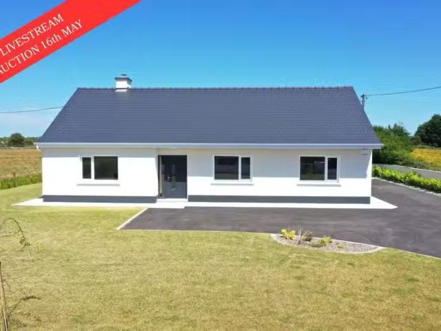 Hilltop, Tumnahulla, Corrandulla, Co. Galway, H91A6FT is for s.