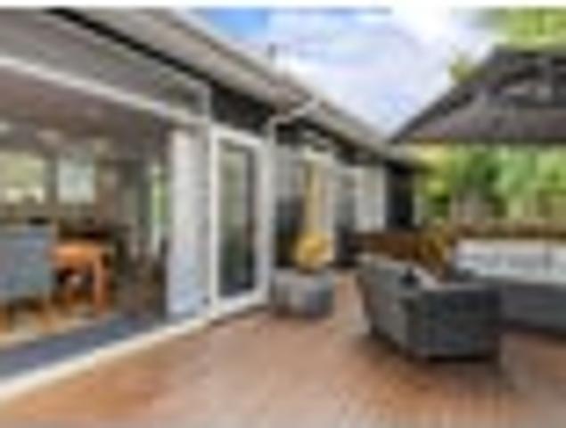 Hilltop, 3 bedrooms, $680 pw
