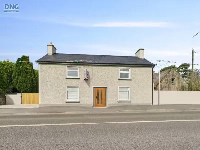 Hillview, The Bridge, Castledermot, Co. Kildare, R14AN23 is fo.