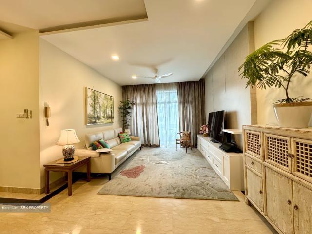 Hillview Green D21, Condominium