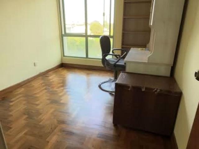 Hillview Park D23, Condominium