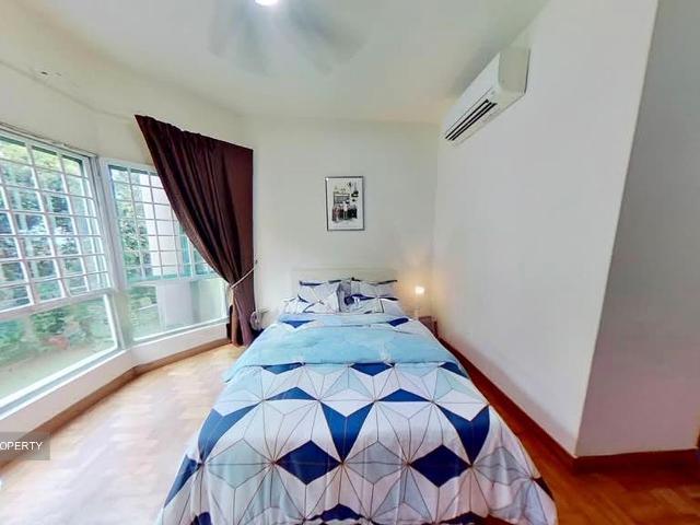 Hillview Park D23, Condominium