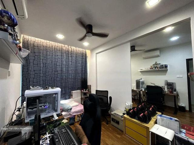 Hillview Residence D23, Condominium