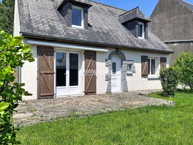 HIREL Maison avec travaux et beau potentiel sur 835 m², proche Dol de Bretagne et baie du Mont Saint Miche