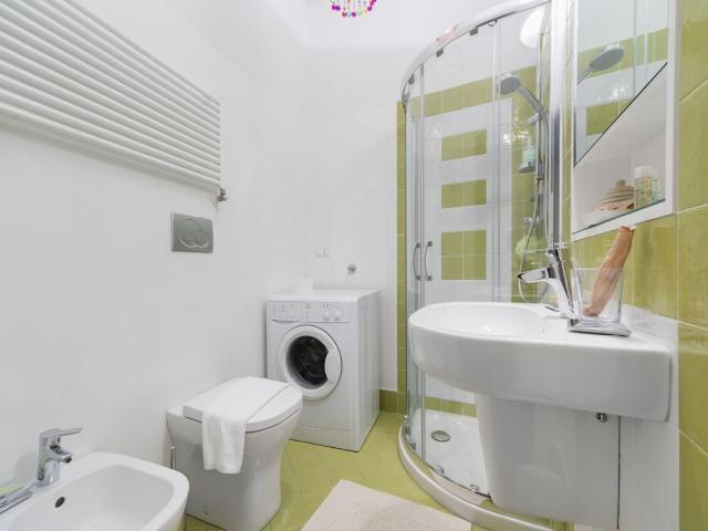 Historic Historic Center 2BR Apartment in Bologna, Bologna Amsterdam Apartments for Rent