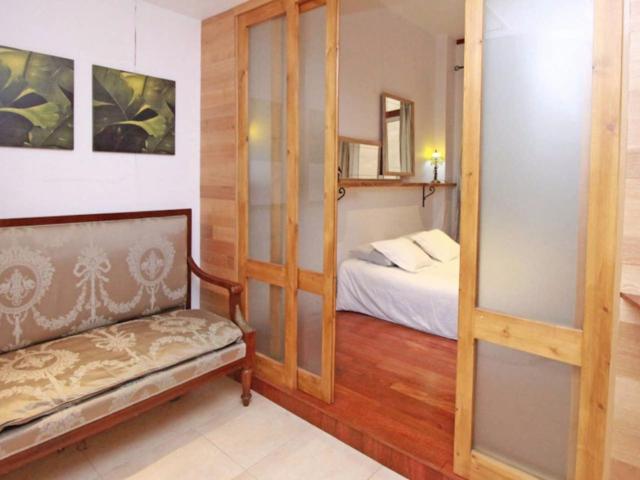 Historical apartment in the heart of El Born by Picasso Museum with AC