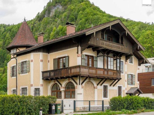 Historische VILLA am Mondsee mit BADEPLATZ