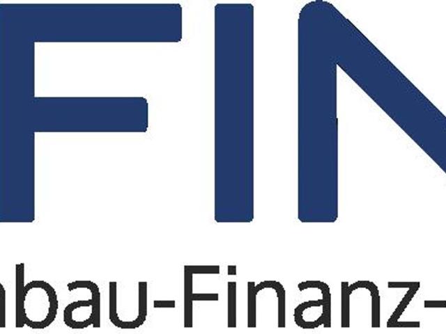 Dachgeschoss Turm Wohnung mit 5 Meter Raumhöhe | ca. 2.000 m² Garten zur allgemeinen Nutzung I freie Mietzinsbildung I