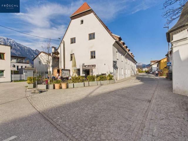 Historische Eleganz im Herzen von Hall in Tirol – Top 11 2 Zimmer Wohnung in denkmalgeschütztem Altbau