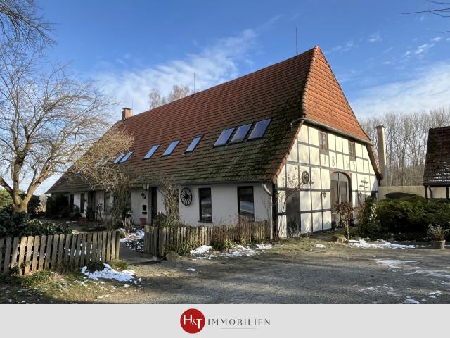 Historische Hofstelle – Wohnen mit Charme, Platz und Potenzial