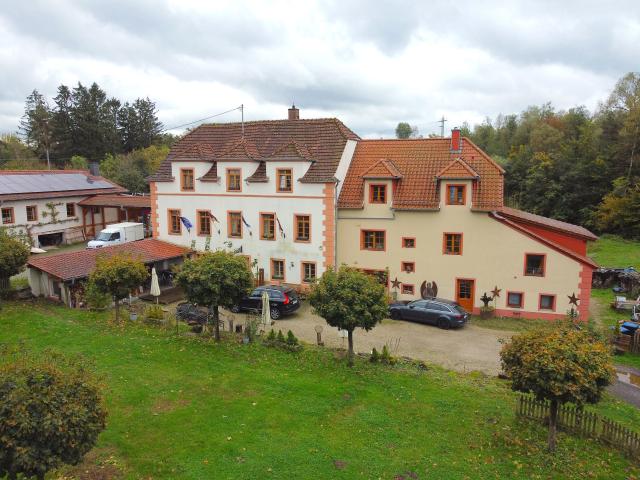 Historische 'Mohrmühle' mit riesigem Grundstück!