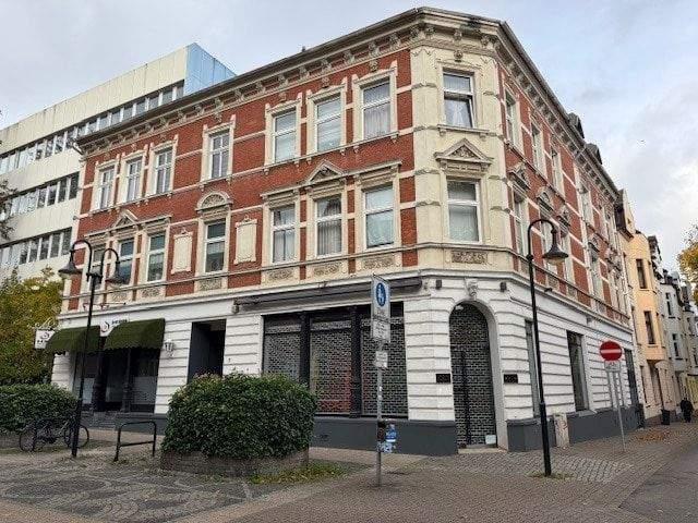 Historischer Charme trifft modernes Wohn und Geschäftshaus in Top Lage