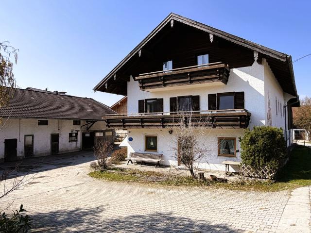 Historischer Bauernhof mit großem Grundstück und vielseitigem Nutzungspotenzial in Großbergham