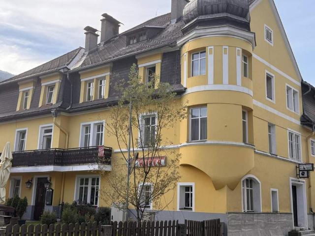 Historisches 3 Sterne Hotel am See in Kärnten mit 14 Zimmern und Top Ausstattung Ihr neues gastronomisches Paradies!