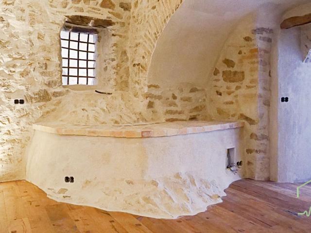 Historisches Altstadtjuwel mit Innenhof und 2 Weinkeller!