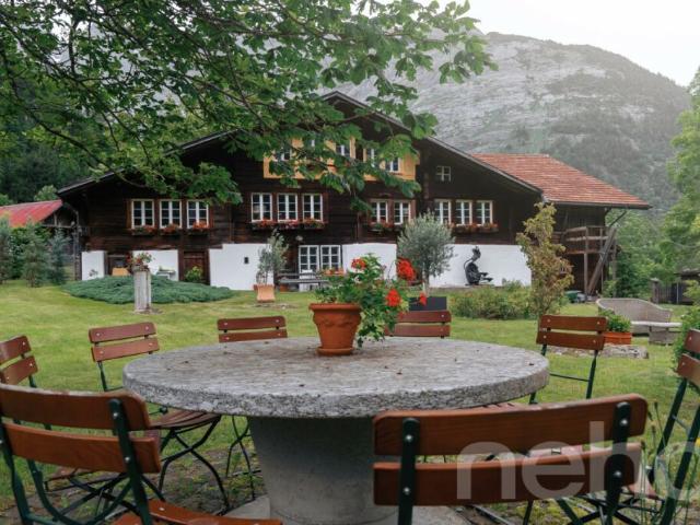 Historisches Bauernhaus mit Ferienwohnung und Bergpanorama