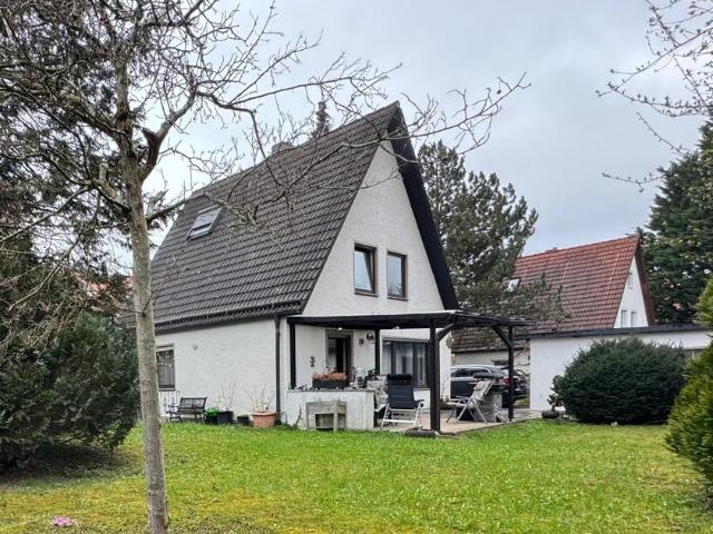 Historisches EFH mit großem Garten und Terrasse ruhige Lage in München