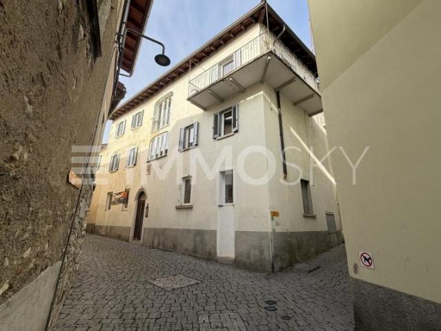 Historisches Einfamilienhaus im Herzen von Besazio