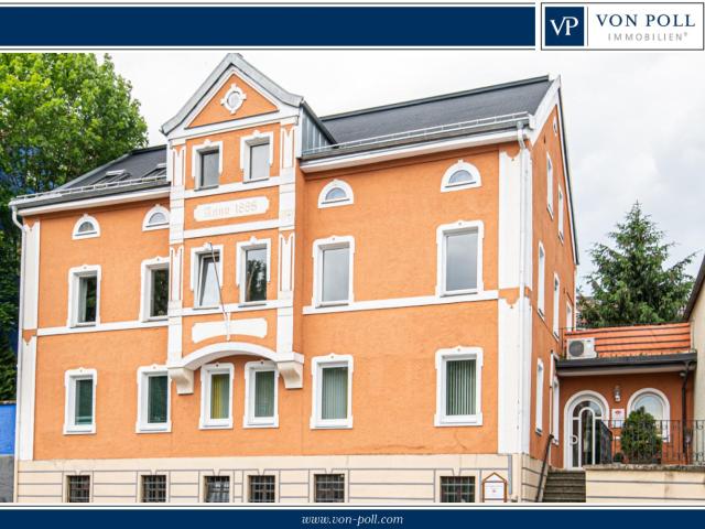 Historisches Haus mit Praxisräumen und 3 Wohnungen in Toplage