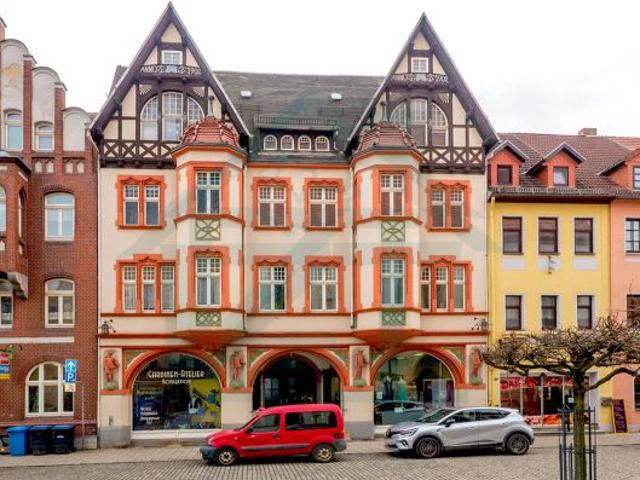 Historisches Mehrfamilienhaus im Zentrum von Neustadt/Orla