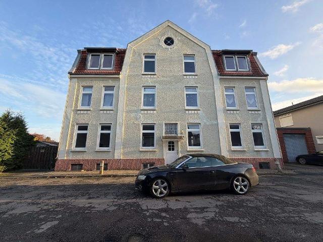 Historisches Mehrfamilienhaus in Nordenham für geschickte Handwerker