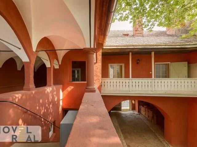 Historisches Renaissance Anwesen mit exklusivem Ausbaupotenzial!