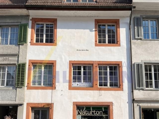 Historisches Wohn und Geschäftshaus mit Potenzial