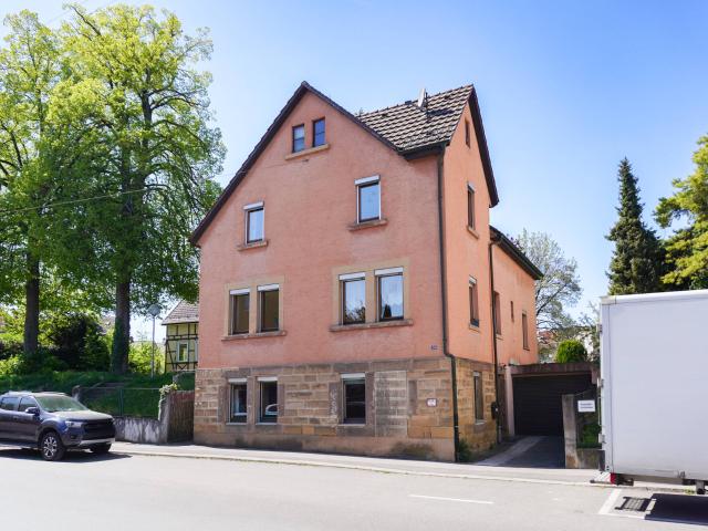 Historisches Wohnhaus mit 9 Zimmern und Garten auf 452m² Grundstück in zentraler Lage von Böckingen