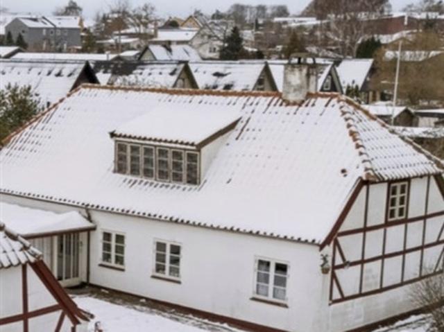 Historisk hus i Nyk Sj, Nykøbing Sj, Vestsjælland