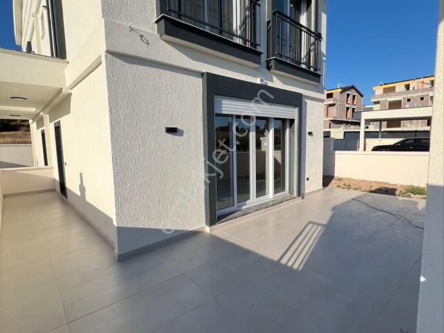 Hisar Mahallesinde Satılık Sıfır Villa Bu Fıyata Yok
