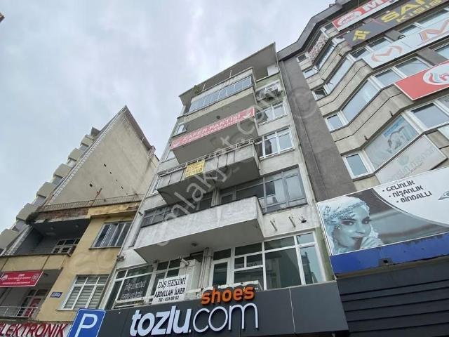 Hisar'dan Tabela Ve Reklam Değeri Yüksek Cadde Cepheli Ofis Katı